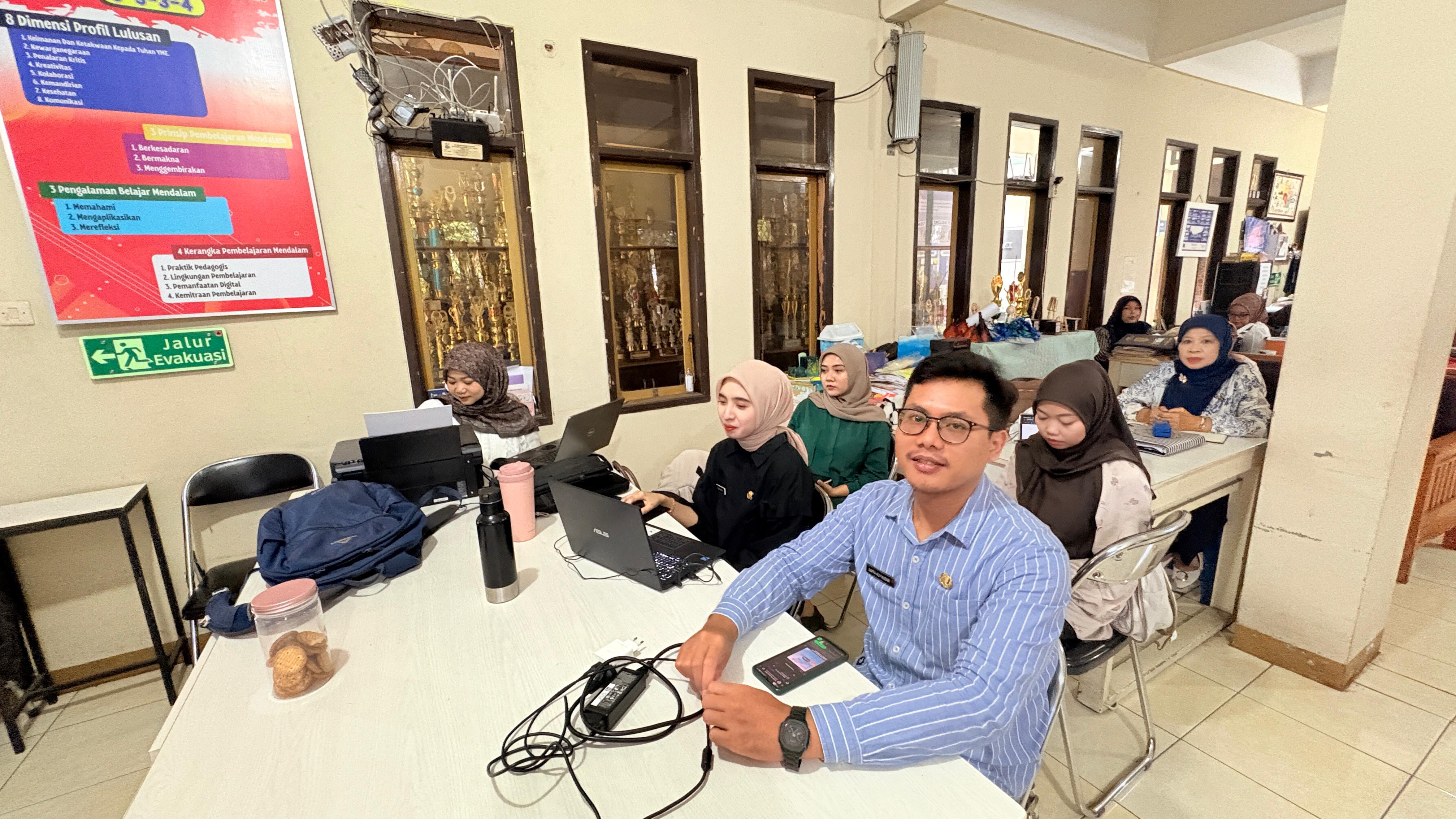rapat dinas