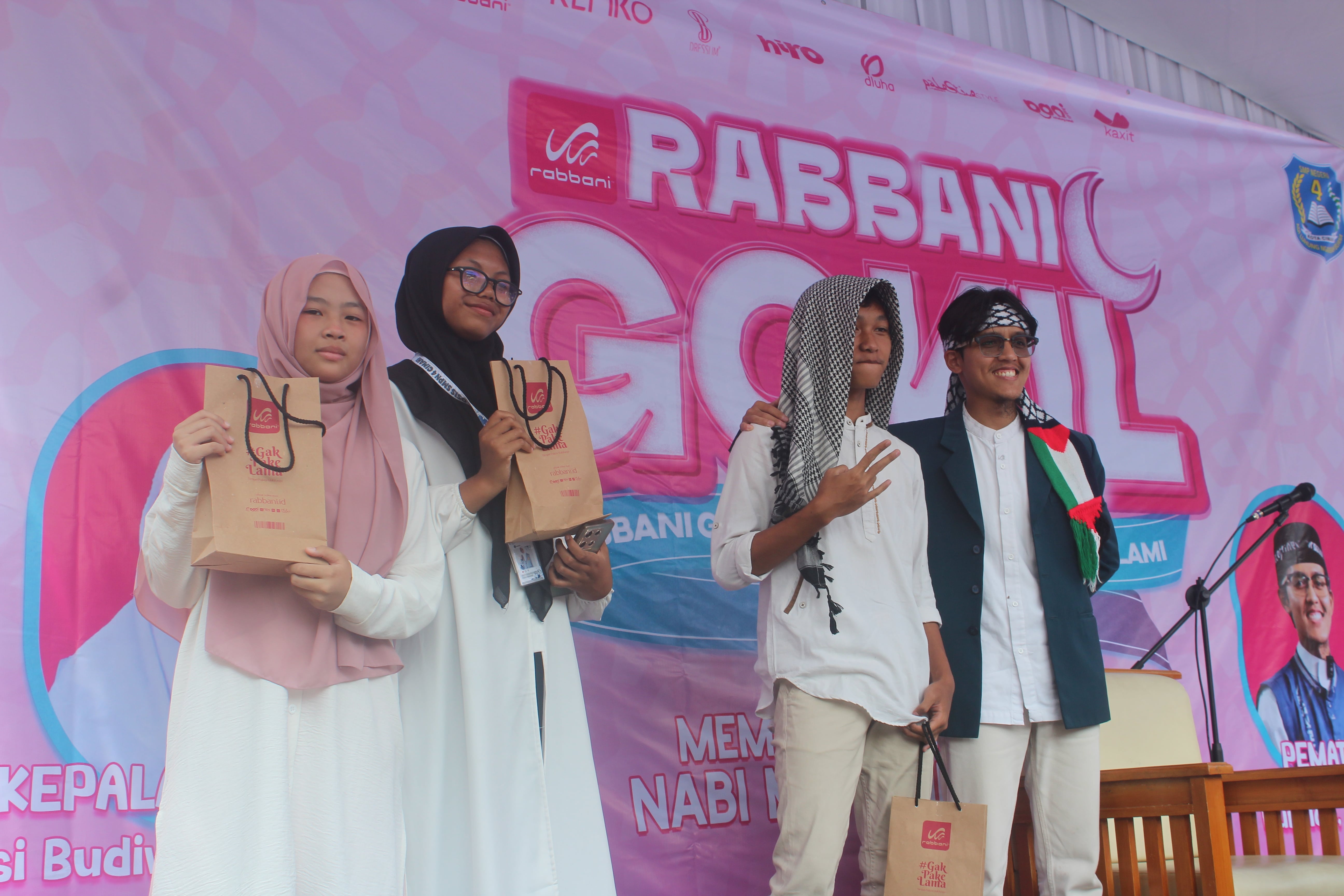 Memperingati Maulid Nabi Muhammad SAW